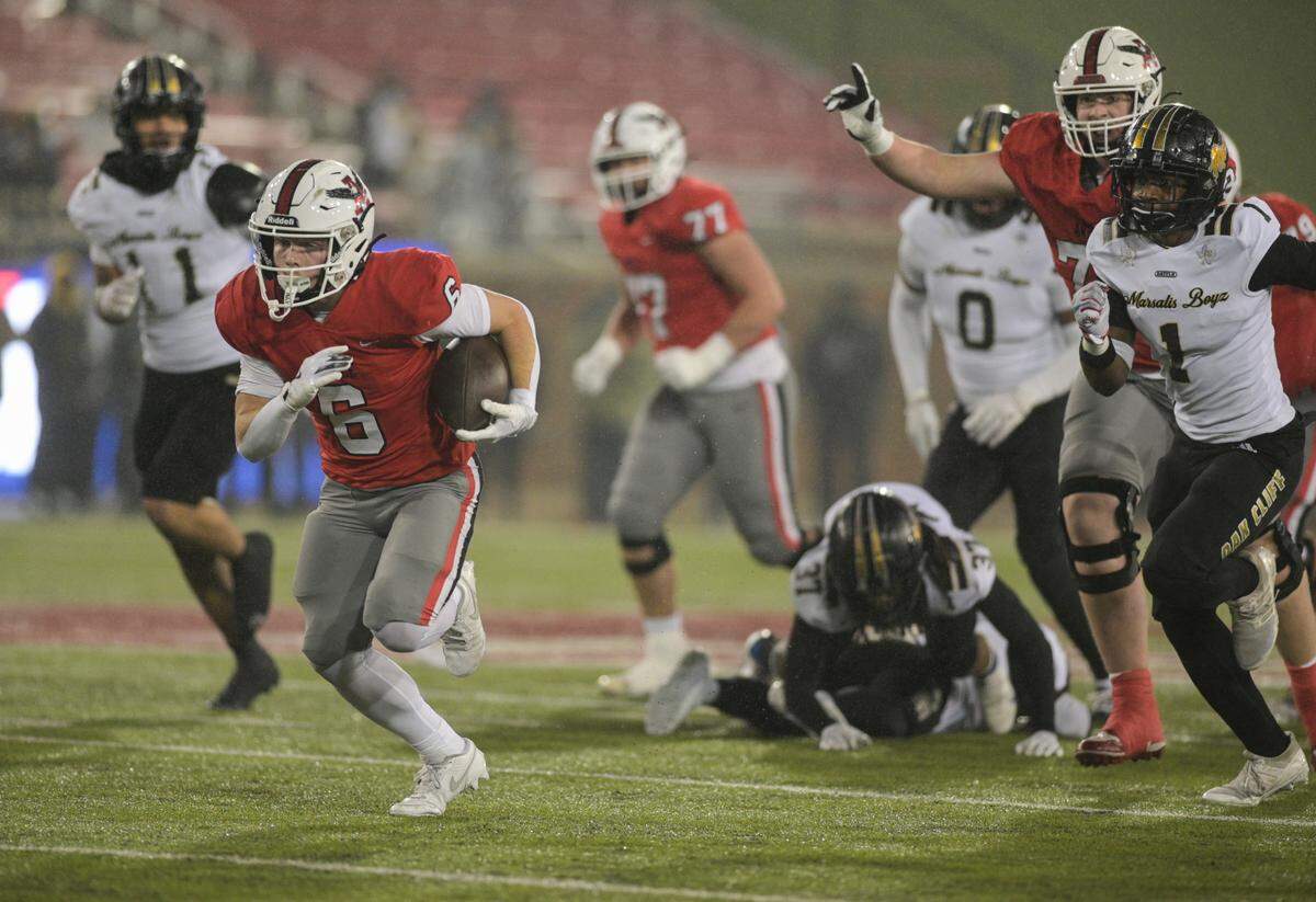 Argyle running back Watson Bell (6) breaks through the South Oak Cliff defense during a Class 5A Division II state semifinal on Friday, Dec. 13, 2024 at Gerald J. Ford Stadium in University Park, Texas.