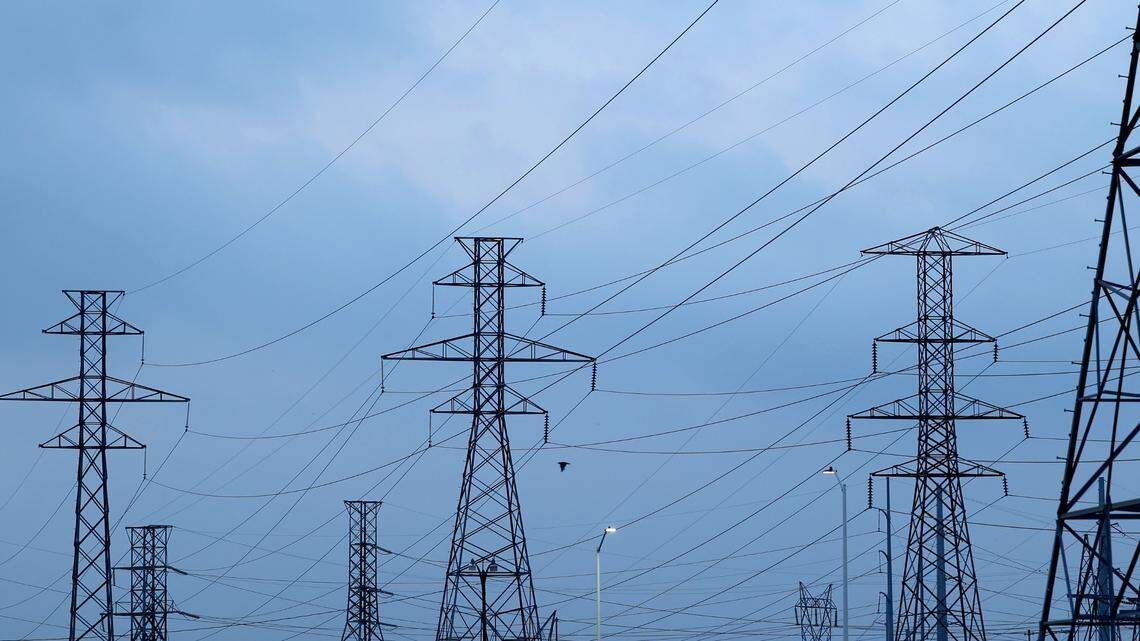 This North Texas city joins others to fight Oncor’s proposed high-voltage transmission line