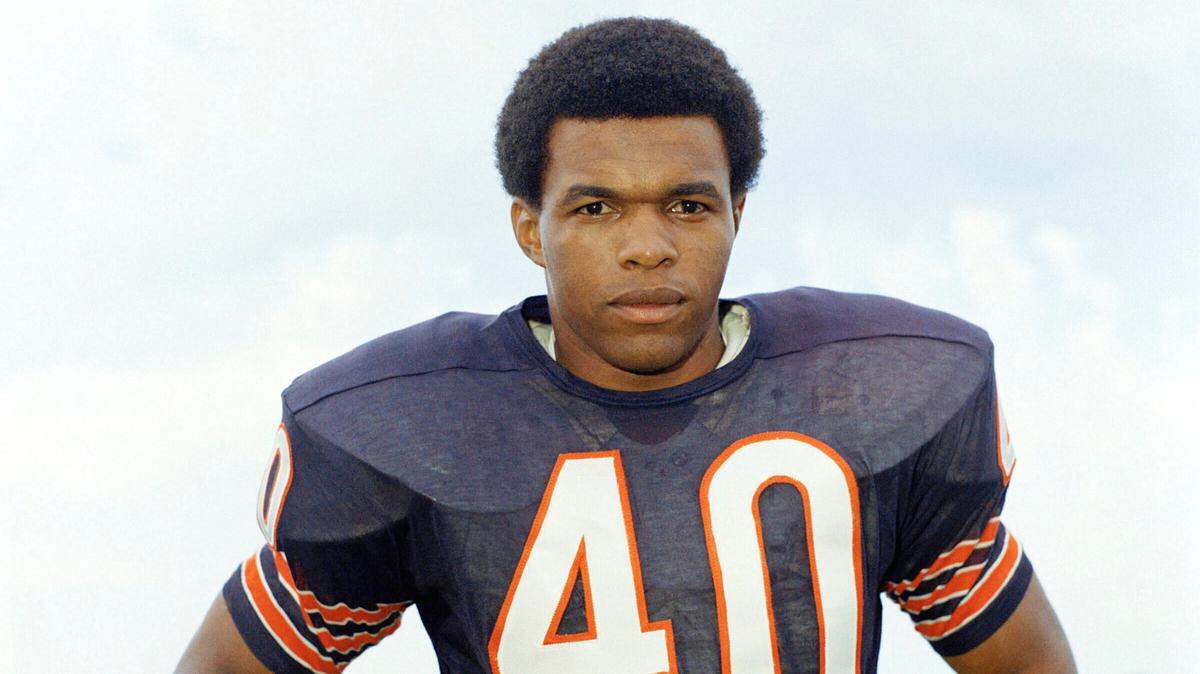 Hall of Fame running back Gale Sayers, who made his mark as one of the NFL’s best all-purpose backs and was later celebrated for his enduring friendship with a Chicago Bears teammate with cancer, has died. He was 77.