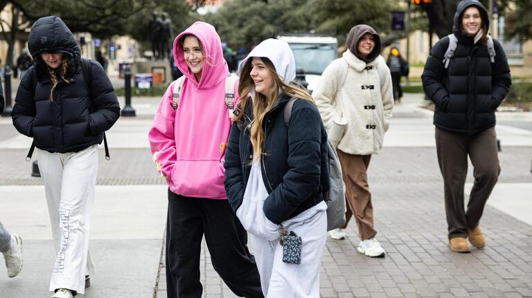 Farmers’ Almanac releases winter weather outlook for Texas. What to expect