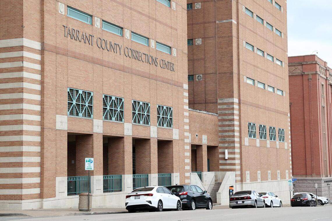 In seventh in-custody death this year, Tarrant County inmate, 41, dies at hospital