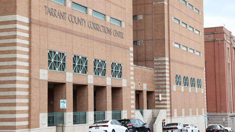 Woman recently gave birth before she died at Tarrant County jail, records show