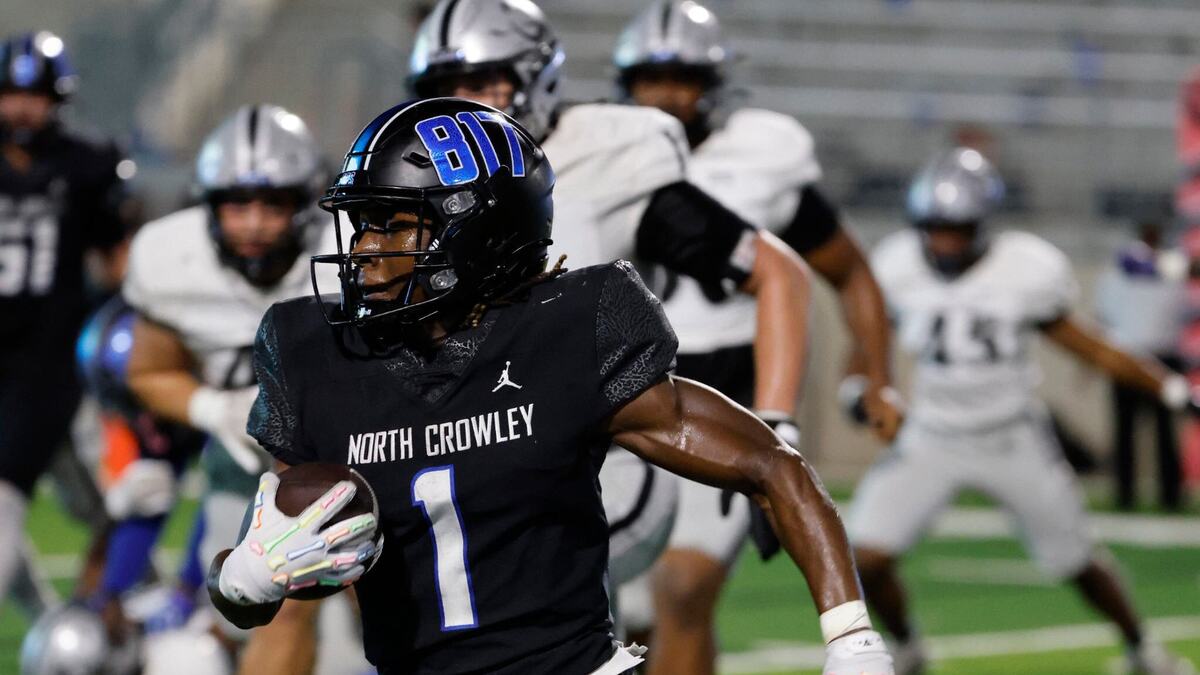 North Crowley running back Cornelius Warren (1) sweeps the ball around the left side during a UIL football game at Crowley ISD Sports Complex in Fort Worth Friday, Sept. 13, 2024.