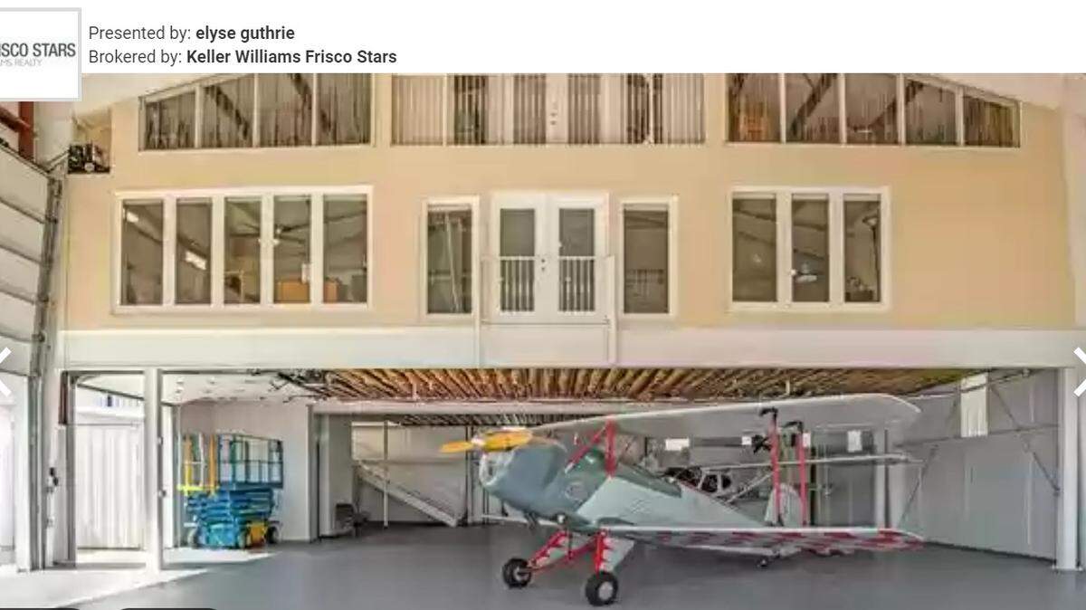 Airplane hangar