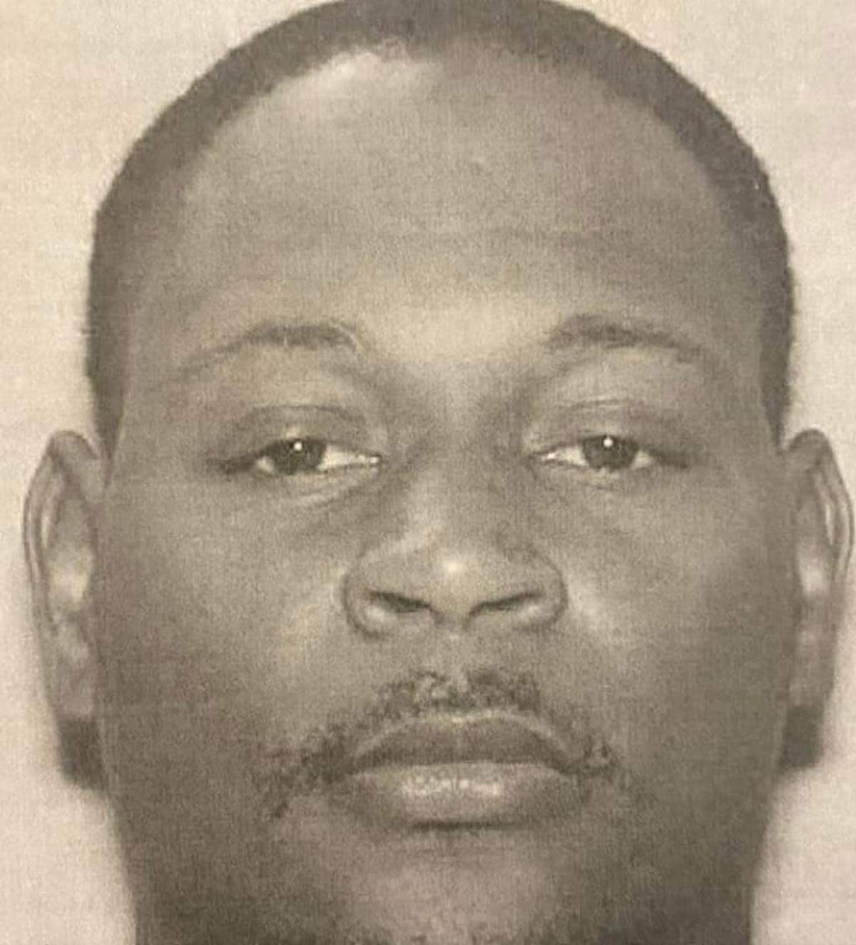 Lufkin police are searching for James Cruse, who is accused of kidnapping his girlfriend and her 8-year-old son Thursday morning in Lufkin, Texas. He might be in the Dallas-Fort Worth area, authorities said.