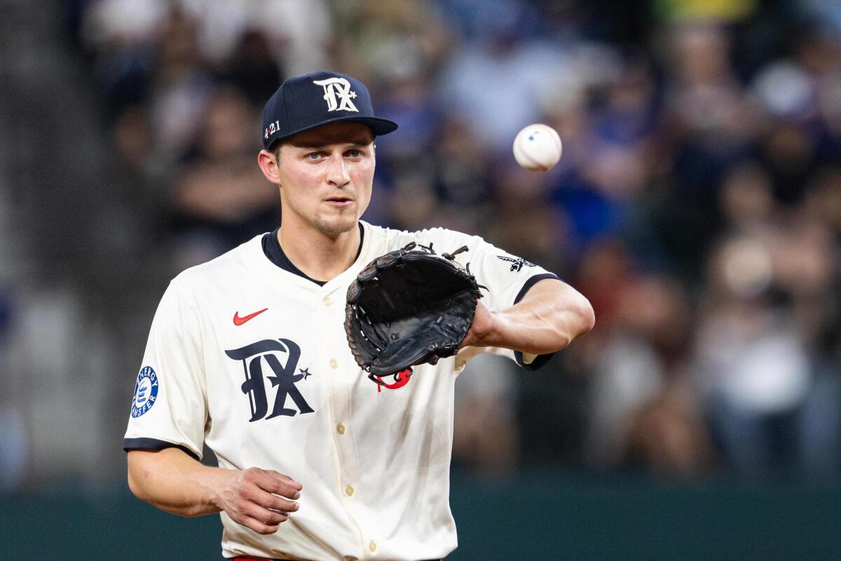 Emerson has said that he tries to emulate Rangers shortstop Corey Seager in his play.