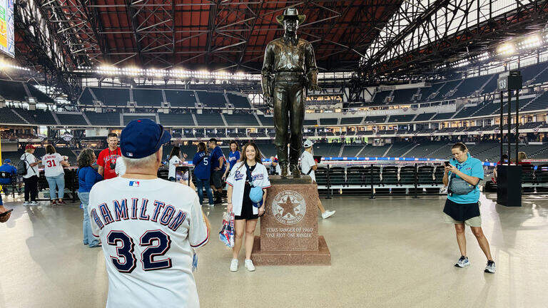 The new statue the Texas Rangers display should be of this player not a lawman