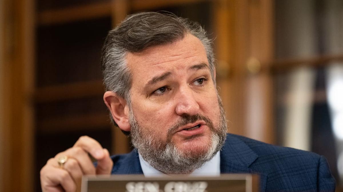 EL SENADOR Ted Cruz habla durante una audiencia en el Senado en 2022.