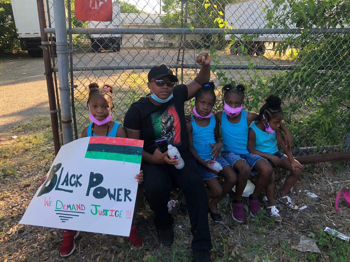Raymona Grant and her four daughters joined Fort Worth’s protest against police brutality on June 7.
