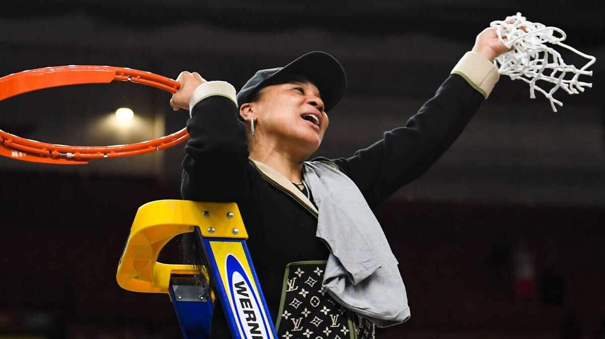 South Carolina Coach Dawn Staley seeks to defend the national title this weekend in Dallas.