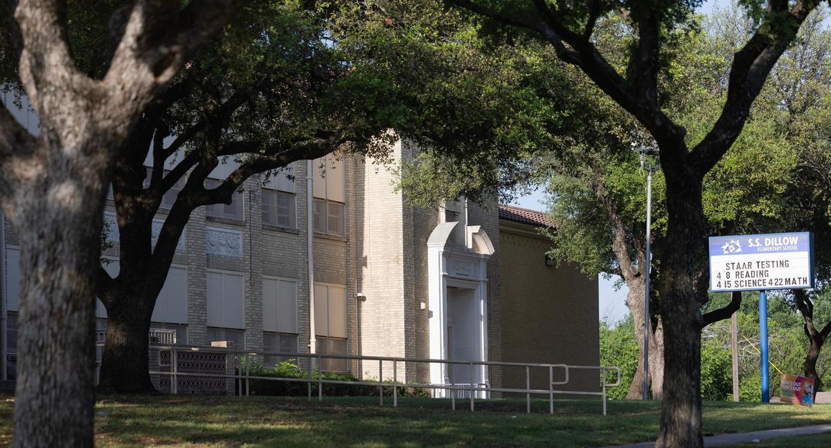 S.S. Dillow Elementary School, which the Fort Worth School District plans to close, made the 2025 list of Fort Worth’s most ‘endangered places.’