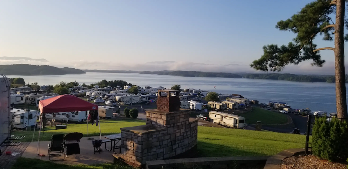 Anchor Down RV resort in Dandridge, Tennessee, has views of the Rocky Mountains and was voted as the best RV resort in the country based on customers reviews and ratings.