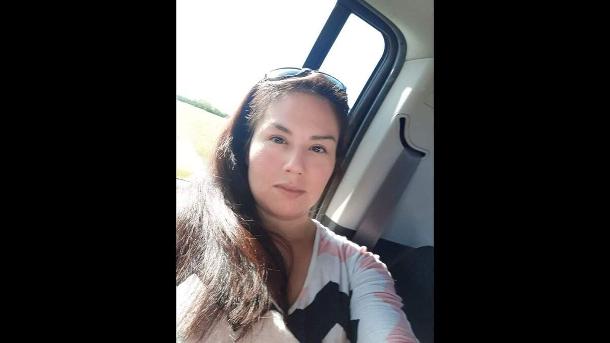 Andrea Circle Bear was in her third trimester of a high-risk pregnancy in South Dakota when, in the height of the COVID-19 pandemic in March 2020, she was put on a small plane with seven other people and flown to a federal prison Fort Worth, her family says in a wrongful death claim.