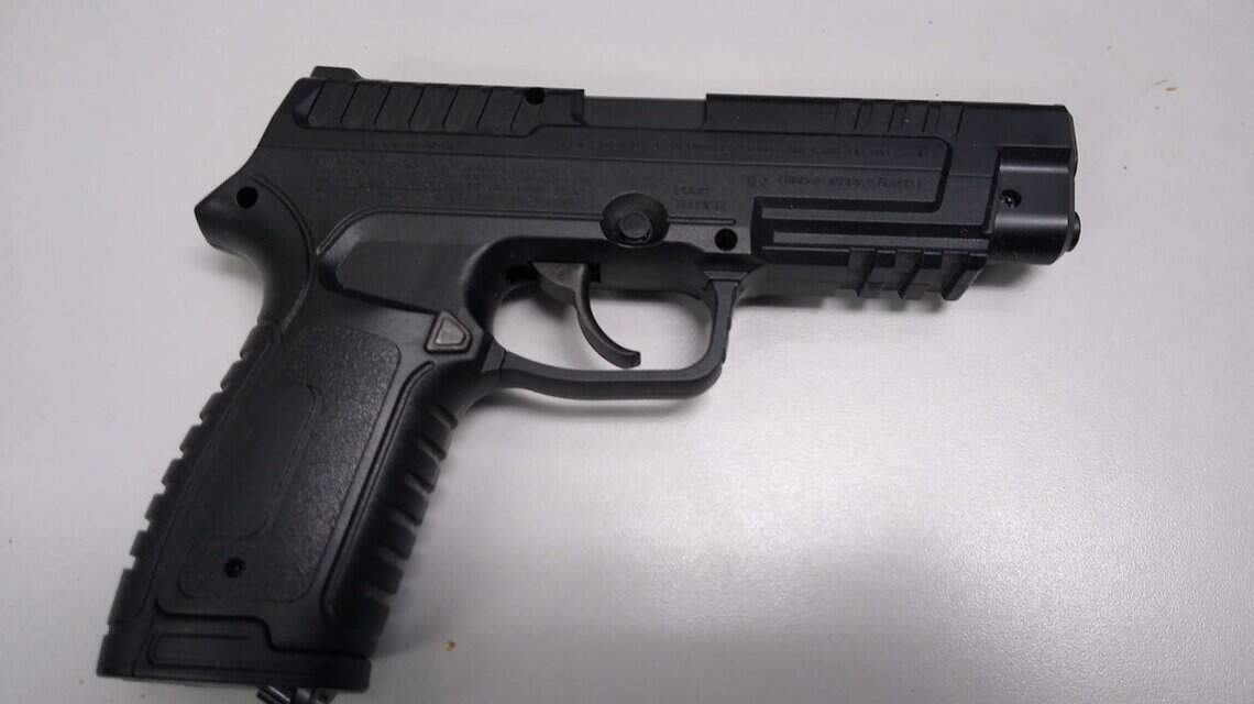 Arlington police chief calls for stricter laws on fake guns | Fort ...
