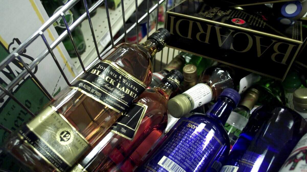 Fort Worth officials want to put in new restrictions on where smoke shops, liquor stores, payday loan businesses, and pawn shops can be built.