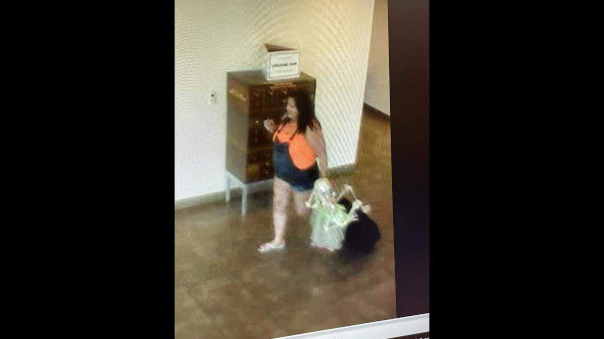 Police in Haltom City say this person MAY have abducted a “beloved library skeleton” from the Haltom City Library on April 4. They’d like the skeleton to be returned, no questions asked, but are asking people who recognize the person to contact the library just in case.