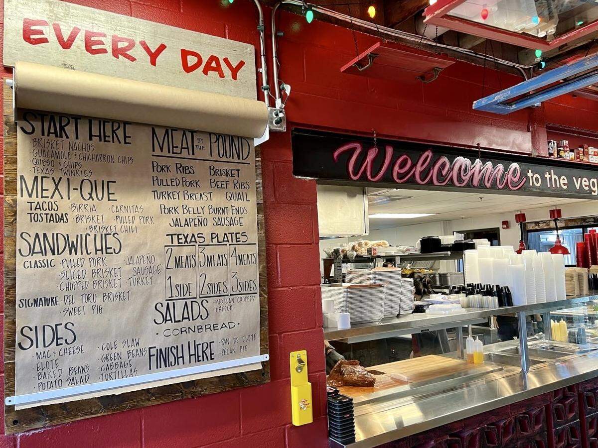 The menu and order line for Del Toro BBQ in Mansfield.