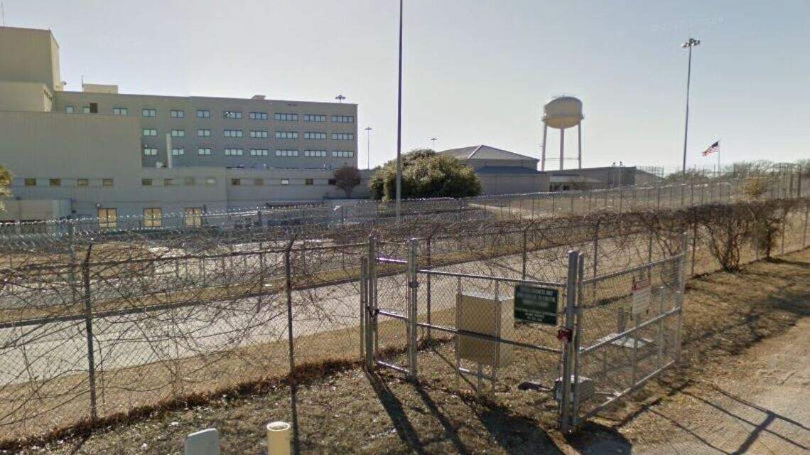 Sick, elderly and fearing coronavirus: Life inside Fort Worth’s women’s federal prison