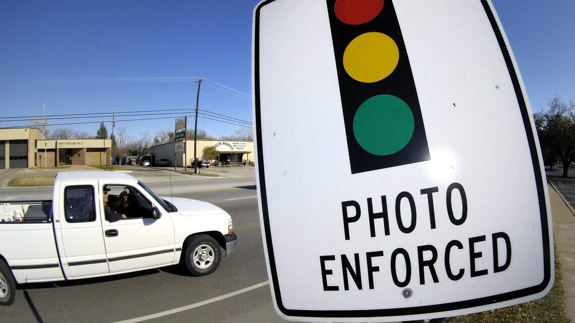 Move to ban red-light cameras in Texas stalls. The bill may die, but will it be reborn?