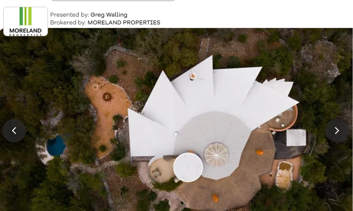 Roof of the unique house