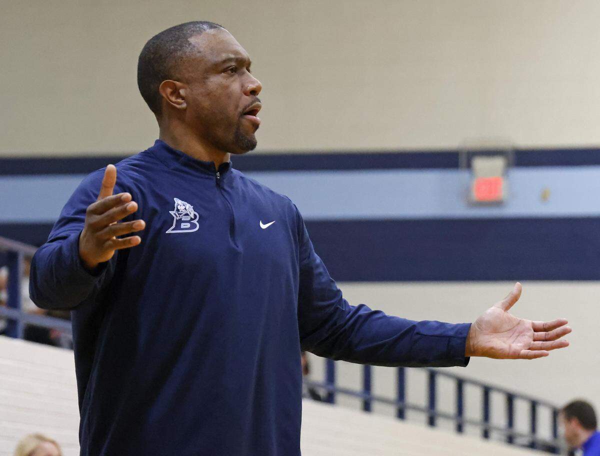 L.D. Bell head coach Eric Hammond questions a call in their game against Byron Nelsonduring the first half of a boys UIL basketball game between Byron Nelson and L.D. Bell at L.D. Bell High School in Hurst, Texas, Friday Feb. 06, 2026