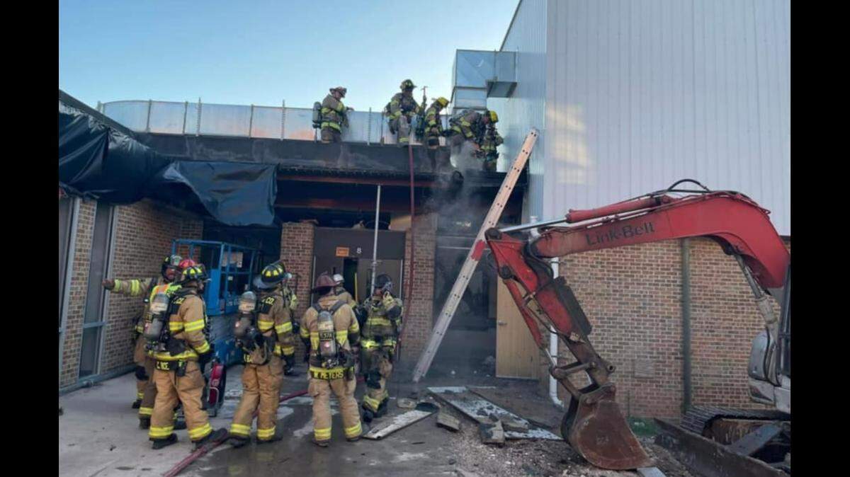 An investigation is underway after a fire damaged Aledo Middle School on Monday evening. No injuries were reported in the blaze.