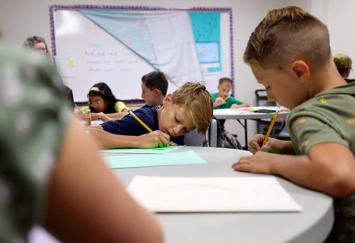 Students attend an elementary science class at Science, Etc. on Tuesday, Sept. 9, 2025, in Fort Worth.