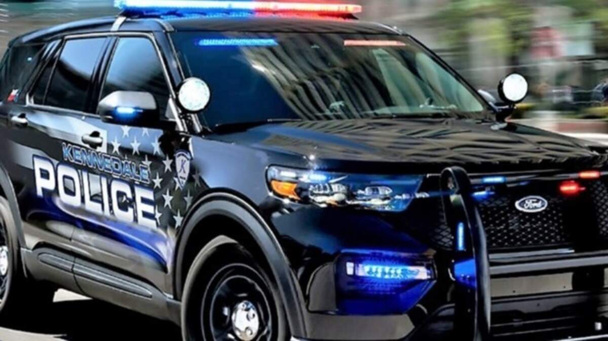 An 18-year-old died Wednesday afternoon after being shot near a car wash in Kennedale, authorities said.