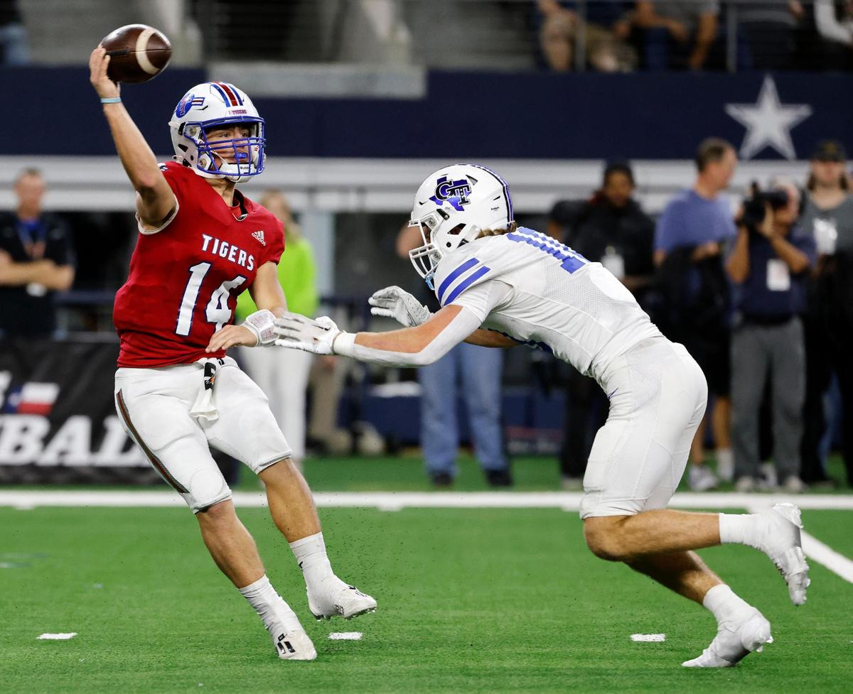 Gunter defensive MVP Major Thornhill puts pressure on Tidehaven quarterback Kale Russell during the second half of the UIL Conference 3A Division 2 state championship football game at AT&T Stadium in Arlington, Texas, Thursday, Dec. 14, 2023.