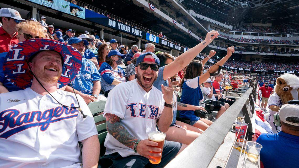 Enjoy watching baseball and eating hot dogs? Here’s how you can be paid to do both