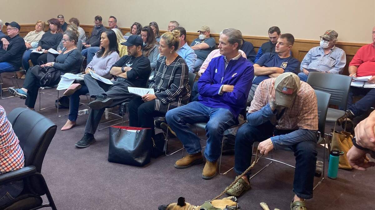 Godley residents attend a city council meeting Tuesday to discuss local growth.