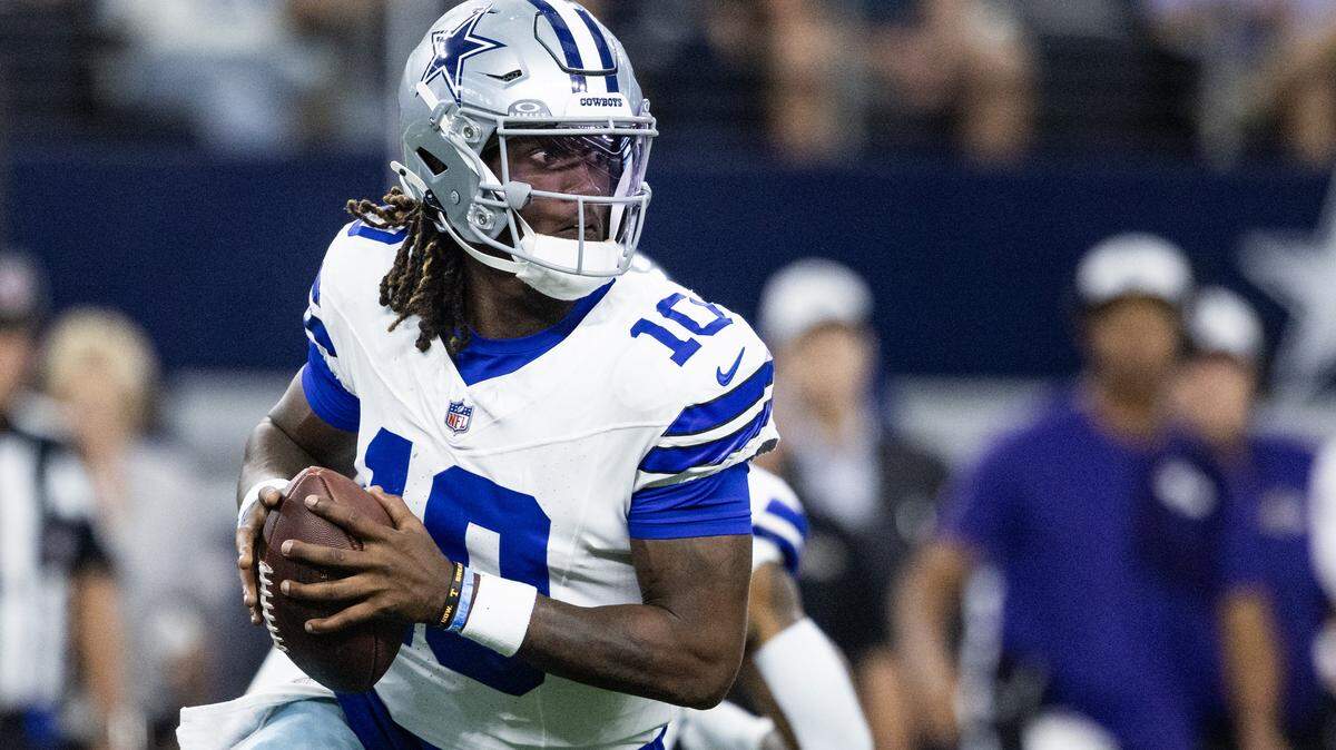 Cowboys quarterback Joe Milton (10) looks down field in the first half of an NFL preseason game between the Dallas Cowboys and the Baltimore Ravens at AT&T Stadium in Arlington on Saturday, Aug. 16, 2025,