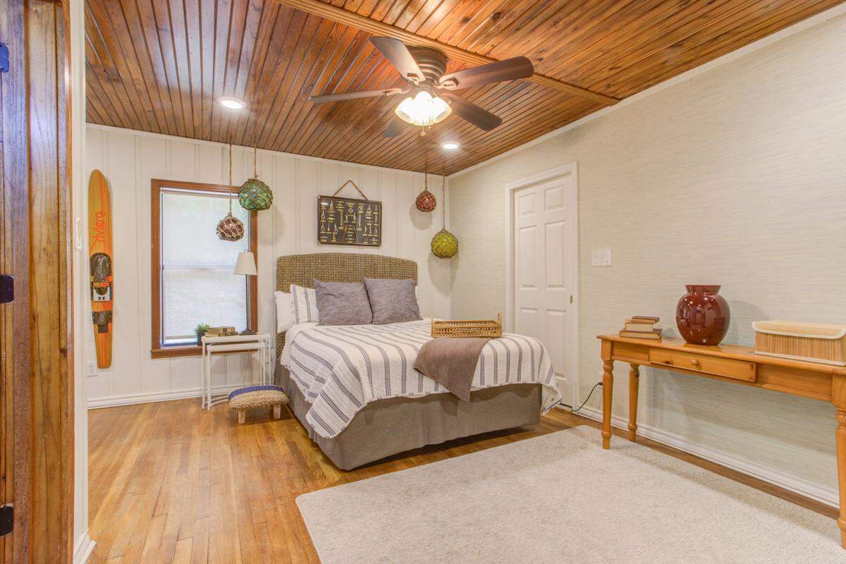 9930 Boat Club Road has a two bedroom 1,300 square foot guest house with a full kitchen.