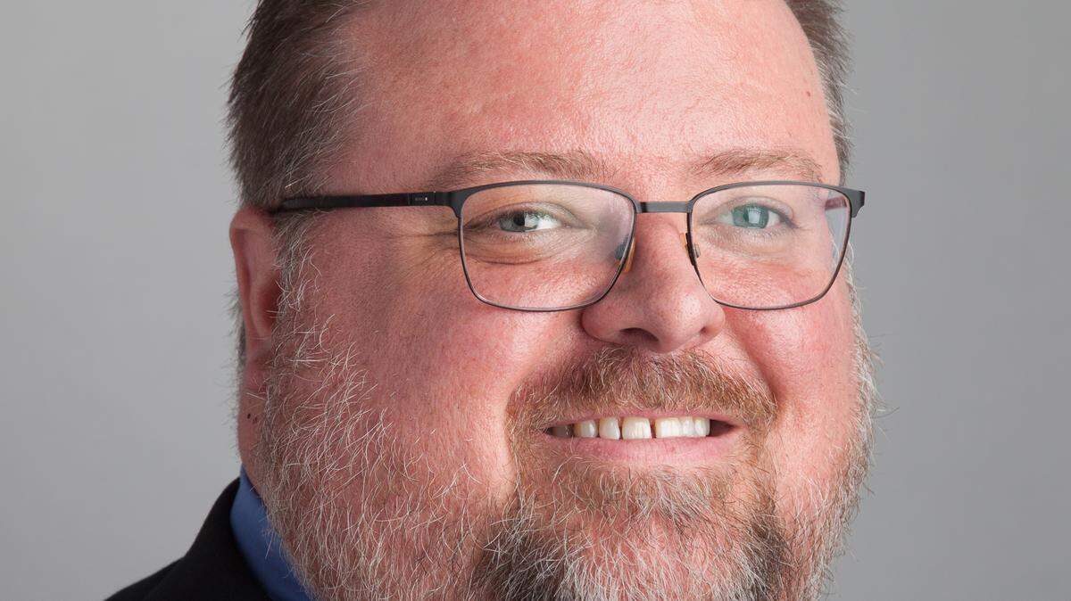 Ryan J. Rusak