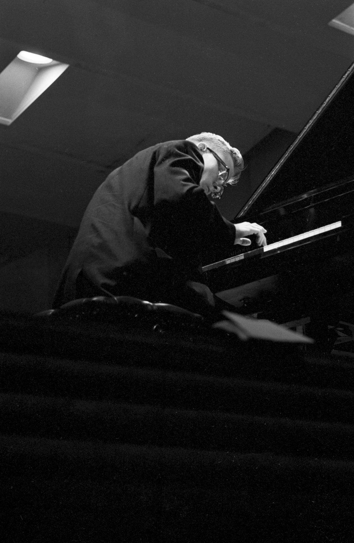 Ralph Votapek performing on piano during the Van Cliburn International Piano Competition, in which he won first prize.