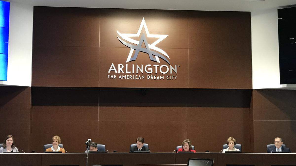 A group of citizens led a peition drive that led to a successful Arlington City Council term limits election in November..
