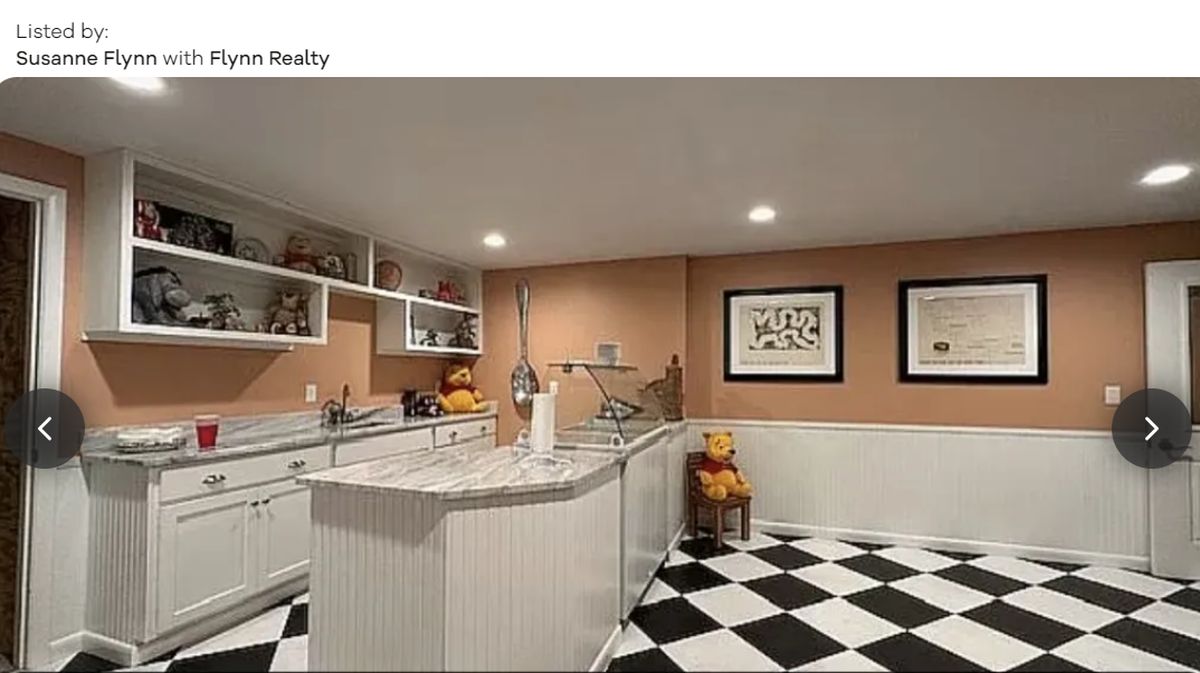 Basement diner