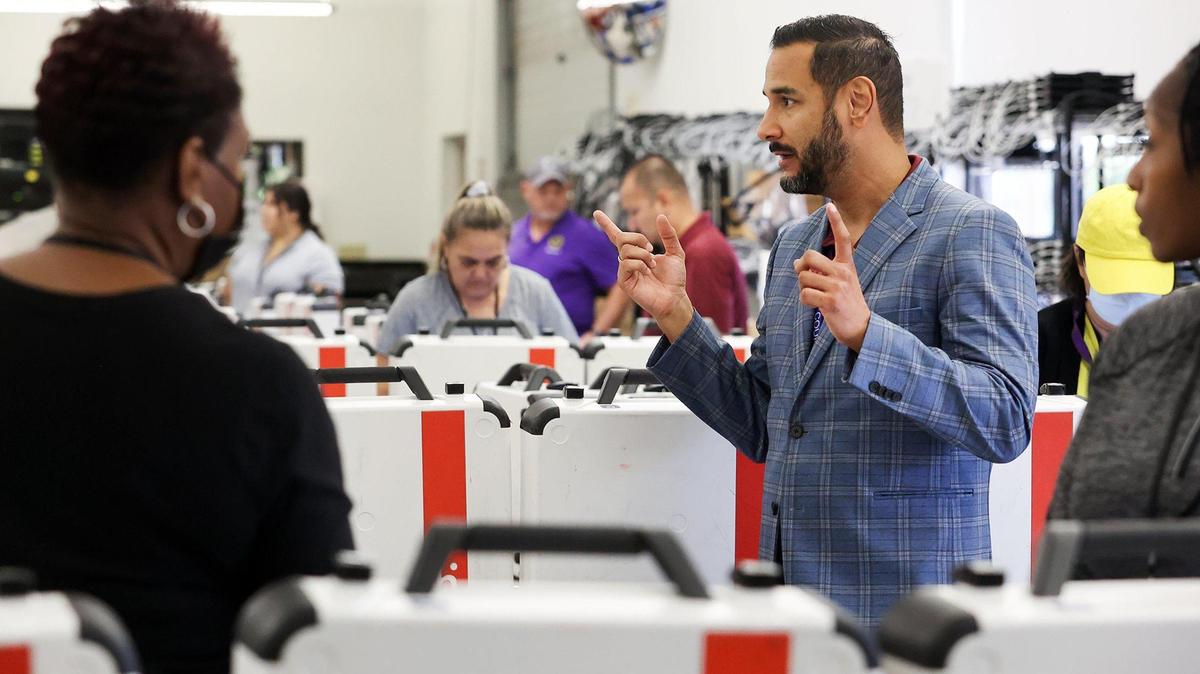 La oficina electoral del Condado de Tarrant respondió a una carta que circuló en redes sociales con preocupaciones sobre los datos electorales locales en el barrio de Stop 6 de Fort Worth.