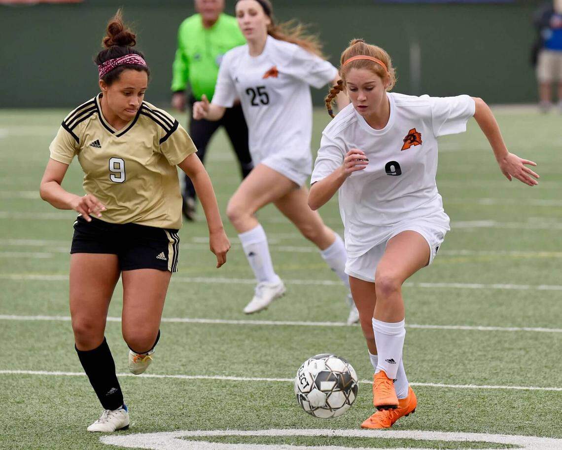 Aledo freshman Ashlyn Laughley