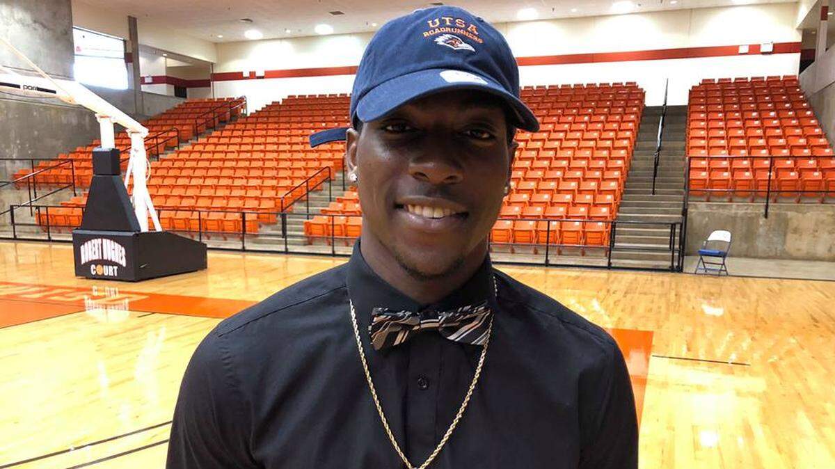 Wyatt WR Decorian Clark signed with UT-San Antonio, Wednesday Feb. 6, 2019.