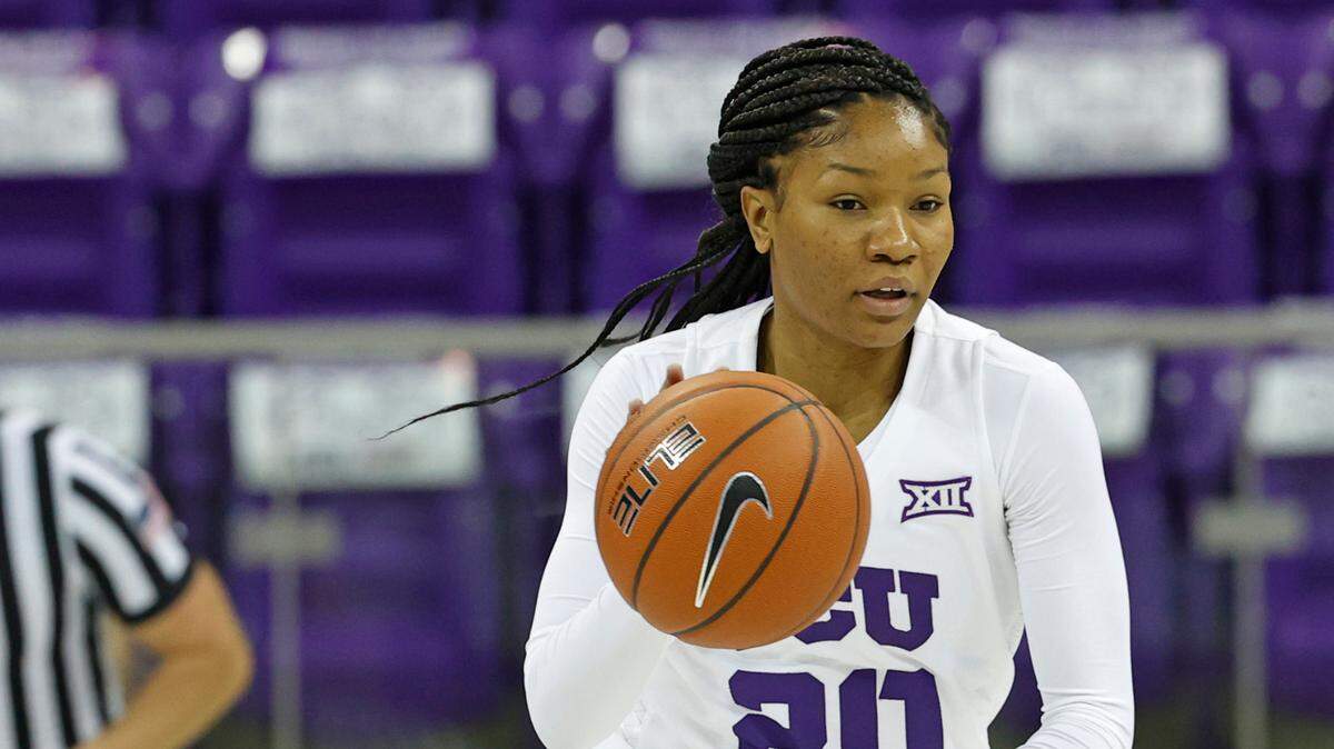 Lauren Heard scored 22 points and had five assists and five steals in TCU’s 84-59 win over Incarnate Word Wednesday at Schollmaier Arena.