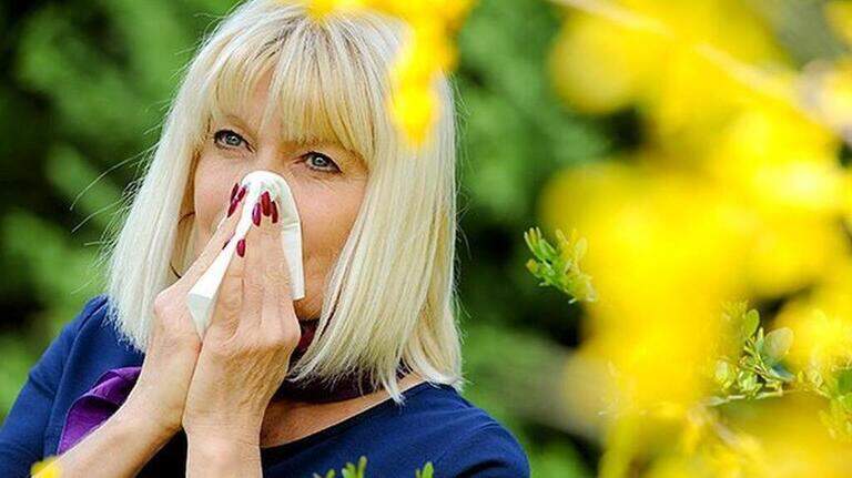 COVID or seasonal allergies? Here are common symptoms for each as spring nears