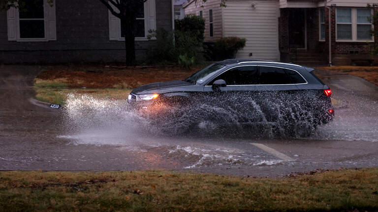 Heavy rain continues Thursday as North Texas remains under flood watch