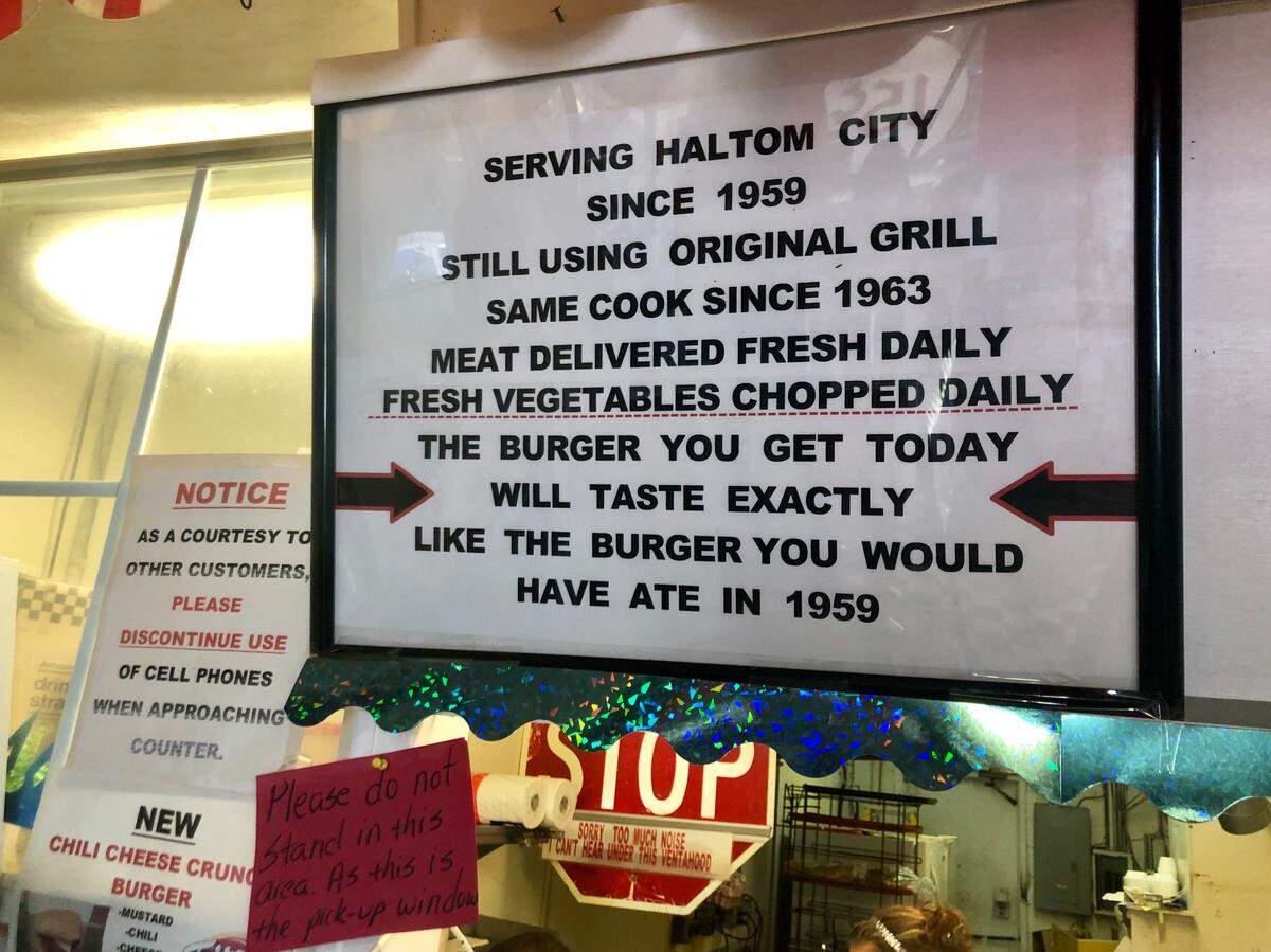 Your burger at Clown Burger will taste “exactly like” the burgers in 1959, the sign promises.