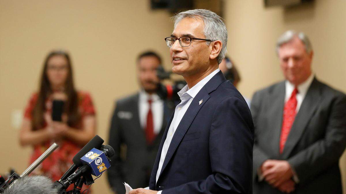 Dr. Shahid Shafi addresses the press last year after a meeting of the Tarrant County Republican Party rejected an effort to remove him as vice-chairman.