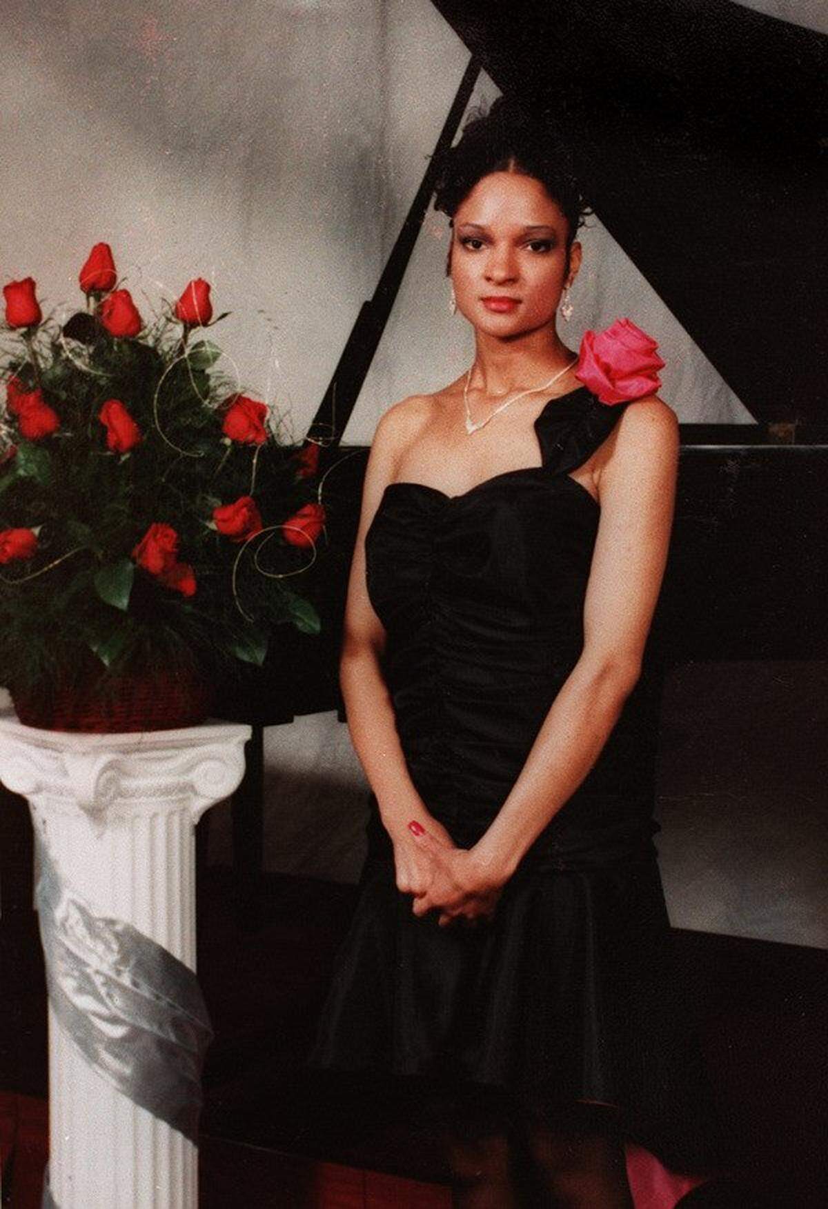 Wendie Rochelle Prescott, killed Dec. 25. 1996 and found in her Arlington apartment. PHOTO PROVIDED BY FAMILY.