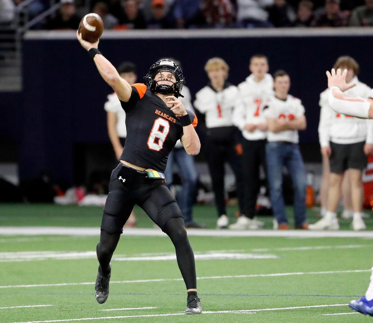 Aledo quarterback Hauss Hejny (8) and the Bearcats beat Centennial in the regional final. (Special to the Star-Telegram Bob Booth)