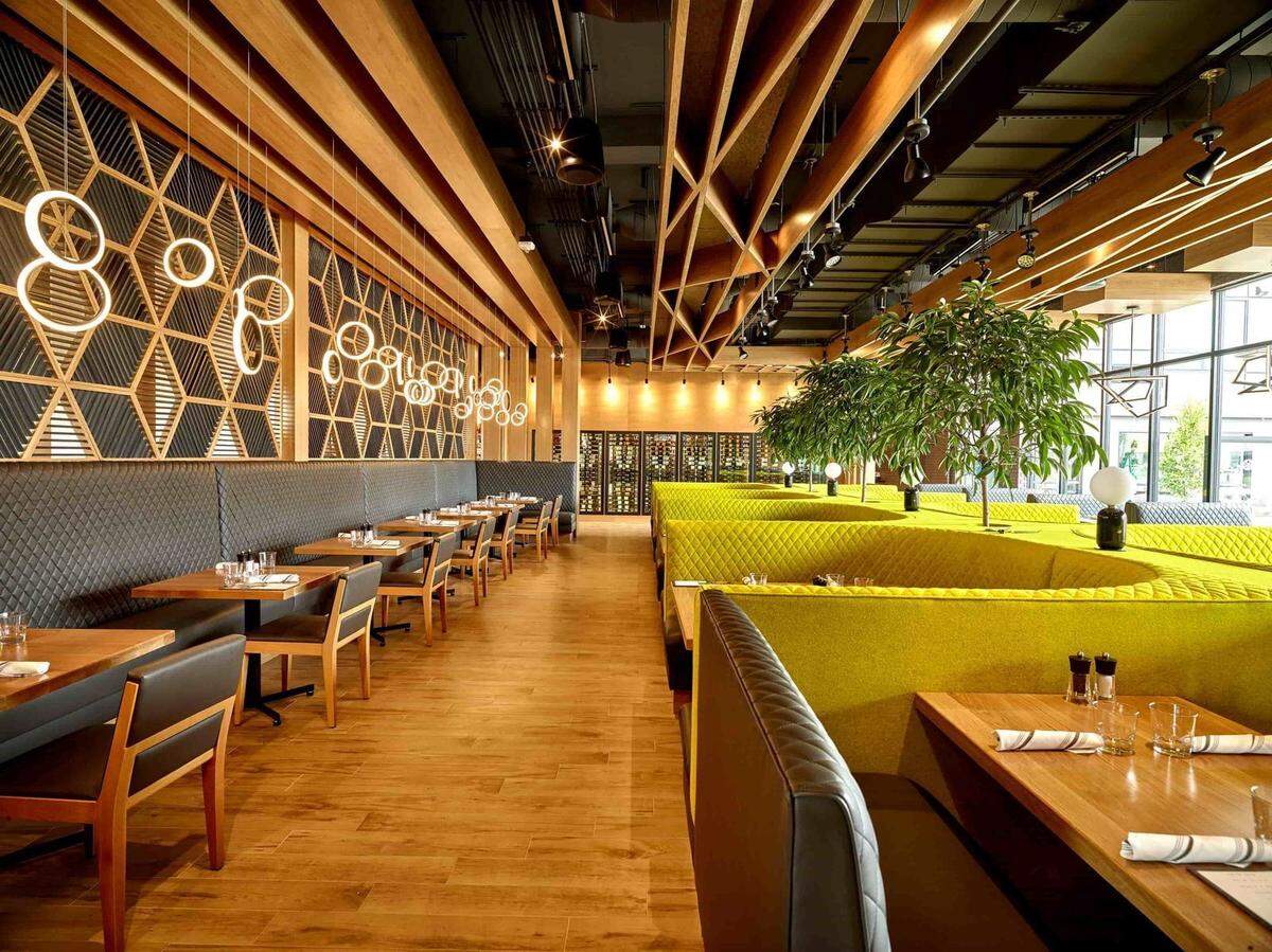 Moxies at the Sandman Signature Hotel in Plano, Texas