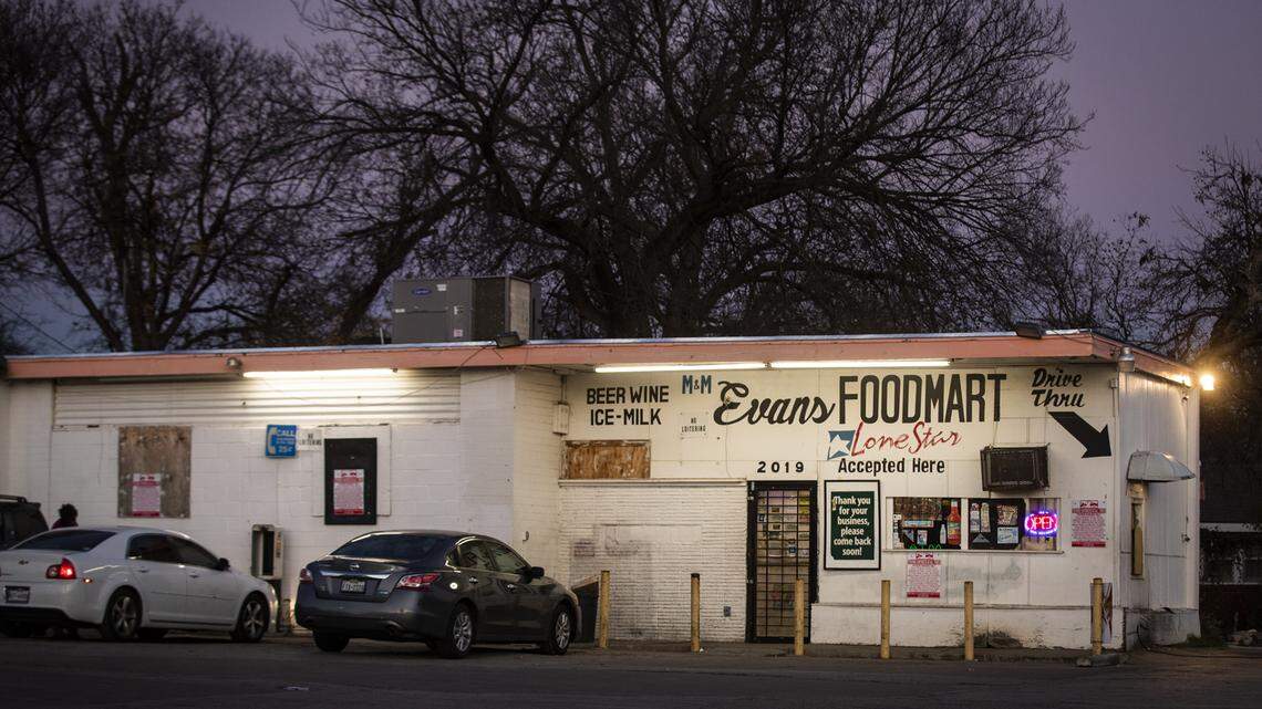 Life in a Fort Worth food desert, where fresh produce is 2 bus rides from home