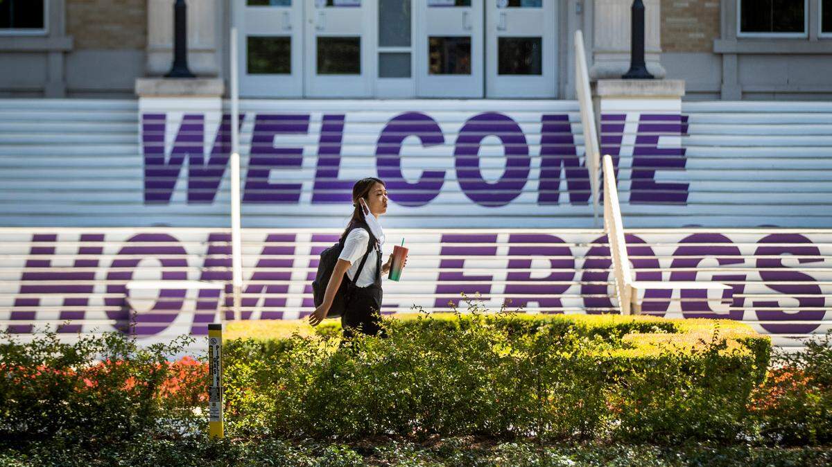Froggie 5-0, a TCU campus shuttle service for student safety, will use a buddy system instead of golf carts this fall.